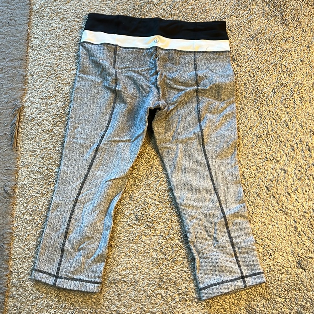 Lululemon capris